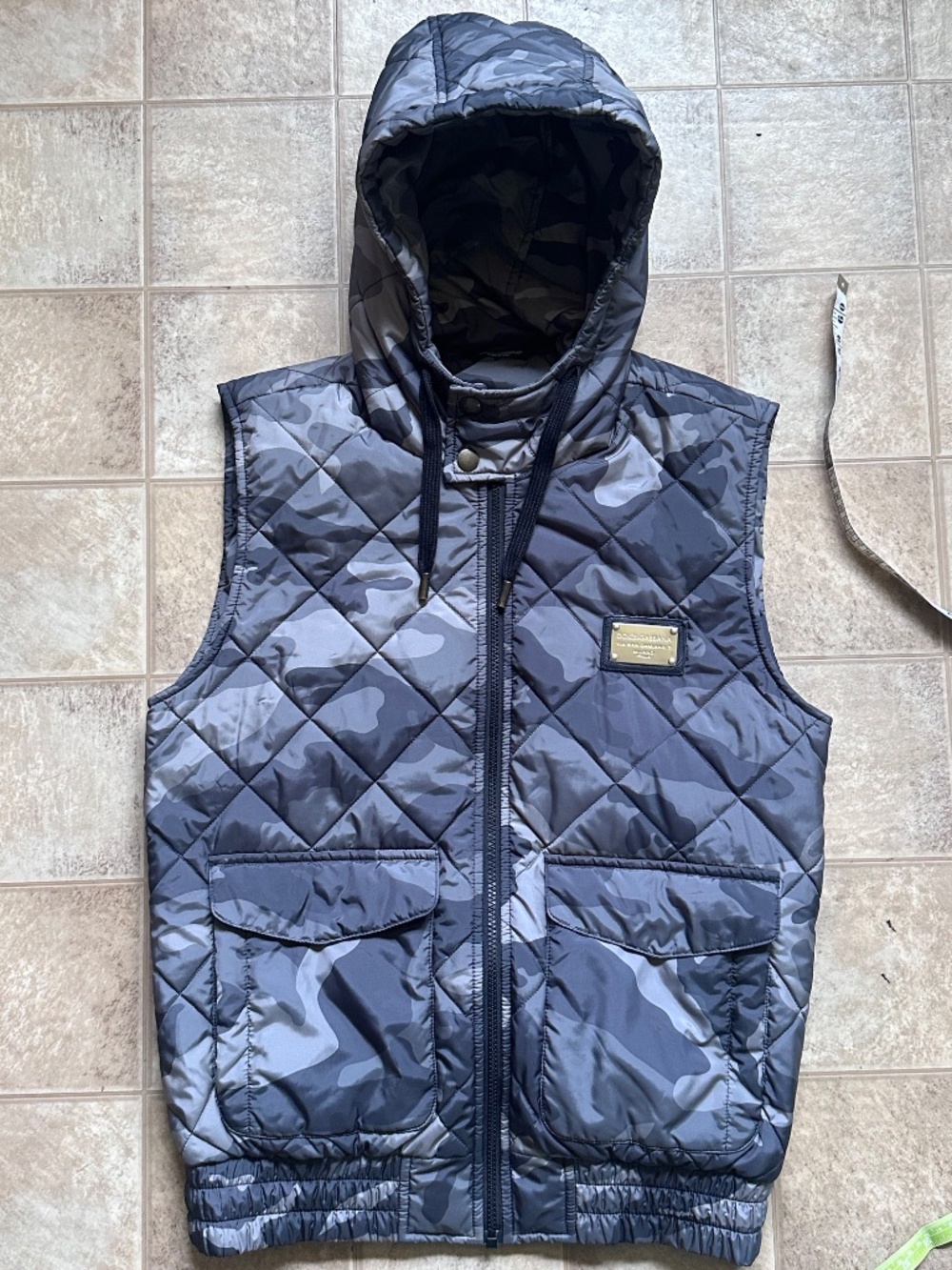 Dolce & Gabbana Camo Quilted Hooded Vest L (IT 50)